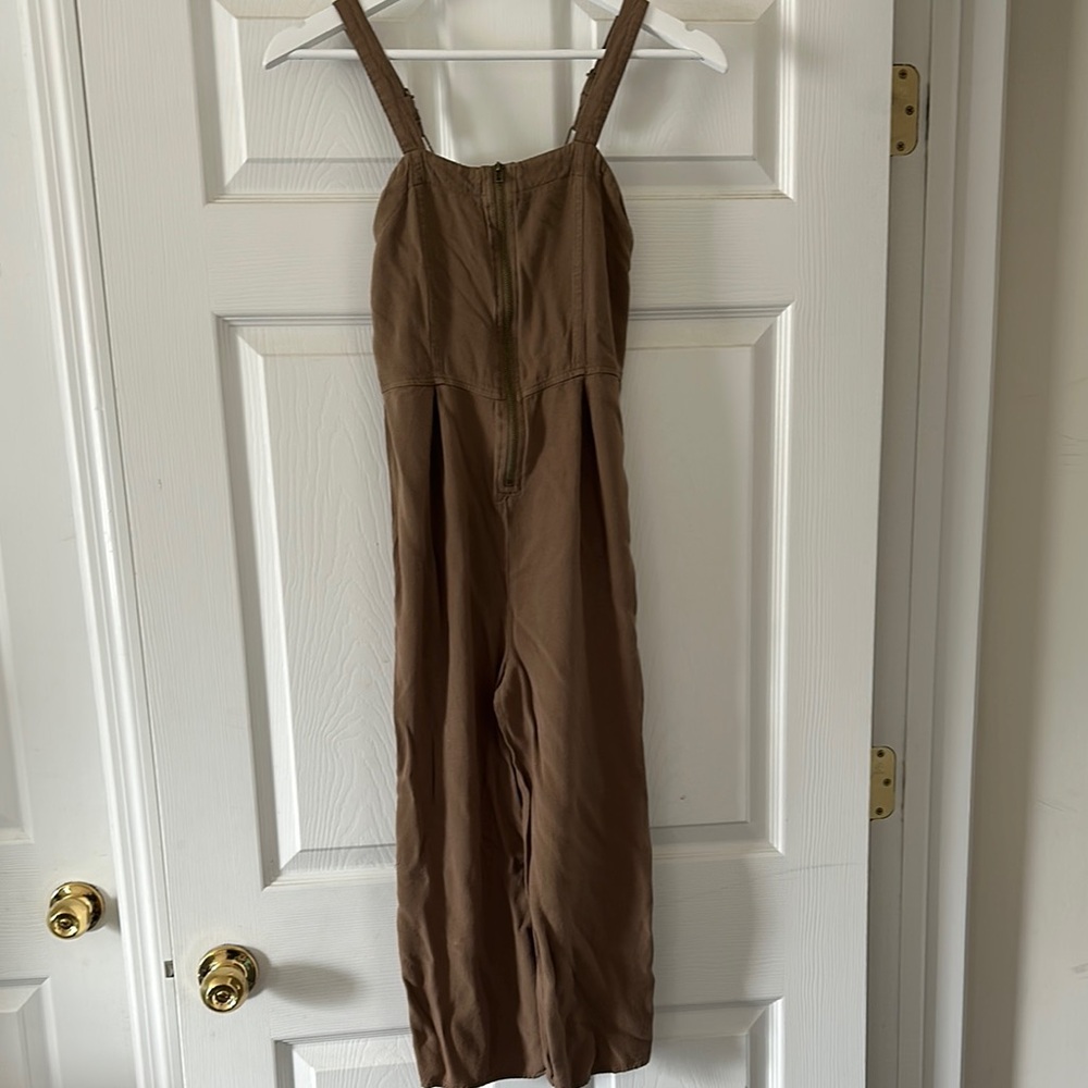 Brown Sleeveless Jumpsuit